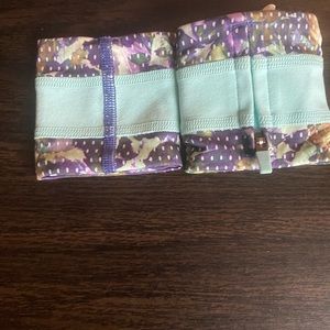 Lululemon wrist brands: brand new never worn